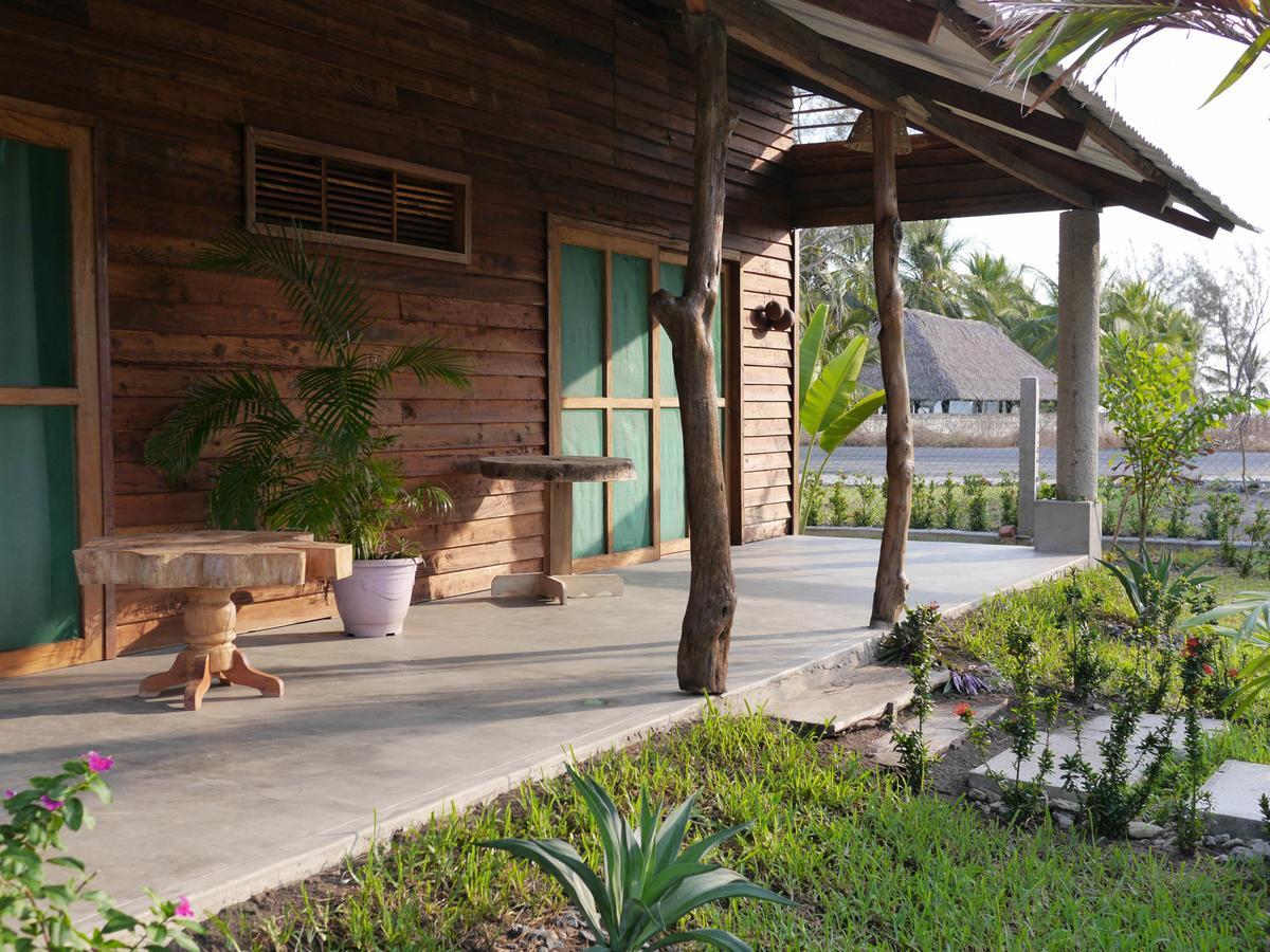 Cabanas Playa Linda 3901 Hotel Tapachula Esterno foto